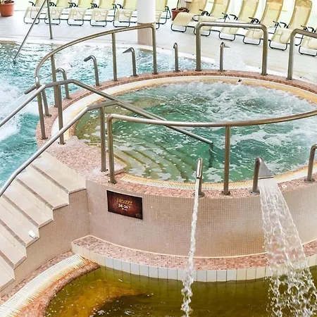 Hotel Kamilla 4*