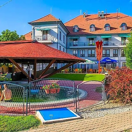 Kamilla 4* Balmazújváros